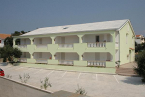 Отель Apartments Svekrić  Новалья